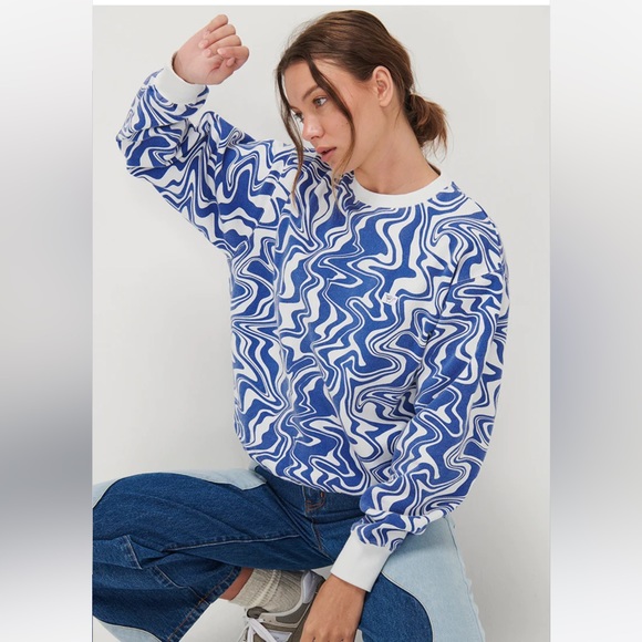 Oversized retro sweatshirt!!! 💙 - Picture 3 of 9